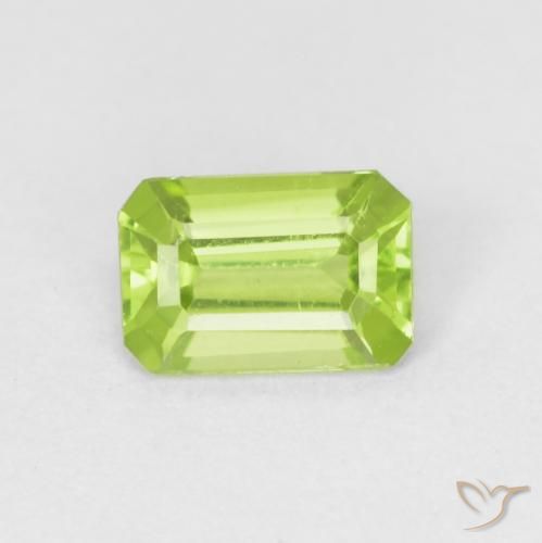 0.55ct Natürlicher hellgrün Peridot, Smaragdschliff, VVS