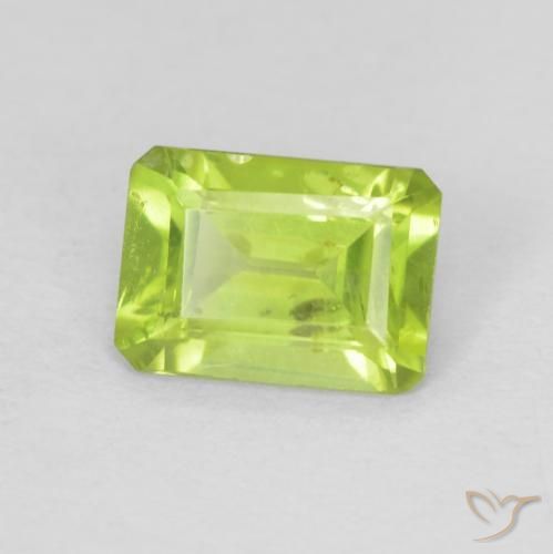 9,17 ctw natürlicher Mittelgrün Peridot, Oktagonschliff, VS