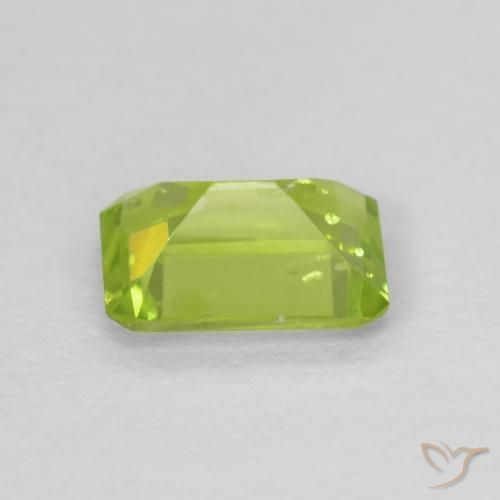 9,17 ctw natürlicher Mittelgrün Peridot, Oktagonschliff, VS
