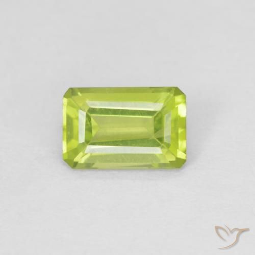 0.61ct Natürlicher Mittelgrün Peridot, Smaragdschliff, VVS-VS