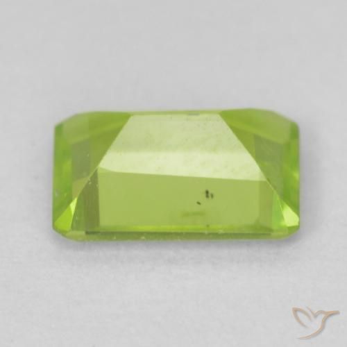 9,17 ctw natürlicher gelblich-grün Peridot, Oktagonschliff, VS-SI