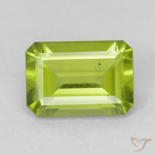 0.90ct Natürlicher hellgrün Peridot, Smaragdschliff, VVS