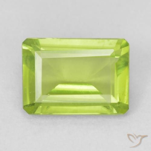 0.95ct Natürlicher gelblich-grün Peridot, Smaragdschliff, VVS