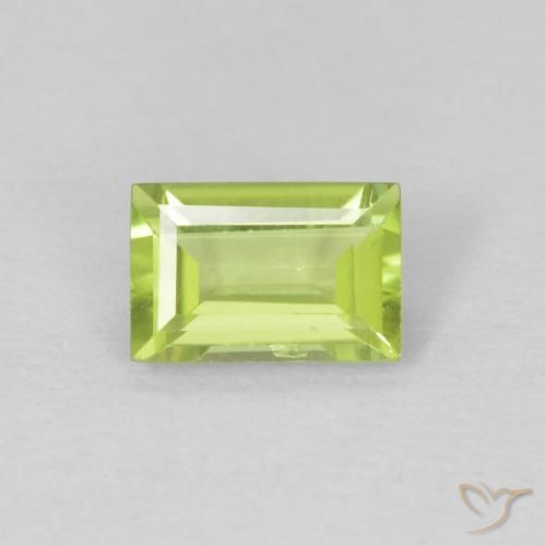 0.56ct Natürlicher Mittelgrün Peridot, Baguette, VVS-VS