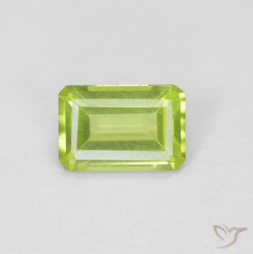 0.53ct Natürlicher hellgrün Peridot, Smaragdschliff, VVS-VS