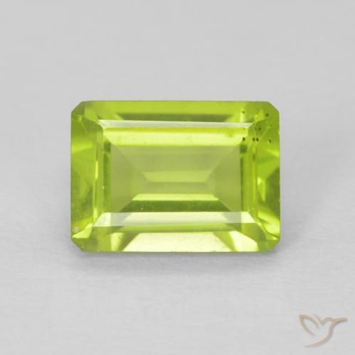 1.12ct Natürlicher hellgrün Peridot, Smaragdschliff, VS