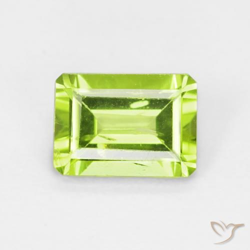 1.08ct Natürlicher Mittelgrün Peridot, Smaragdschliff, VS