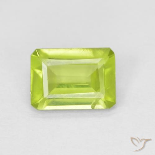 0.89ct Natürlicher hellgrün Peridot, Smaragdschliff, VS
