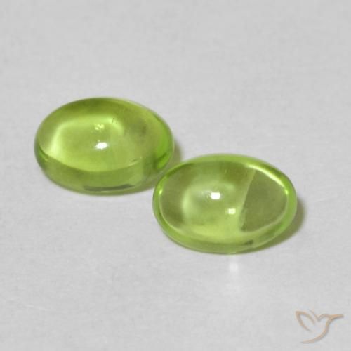 1.02ctw Natürlicher Lebendiges grün Peridot, Oval, Transparent