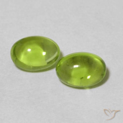 1.30ctw Natürlicher Lebendiges grün Peridot, Oval, Transparent