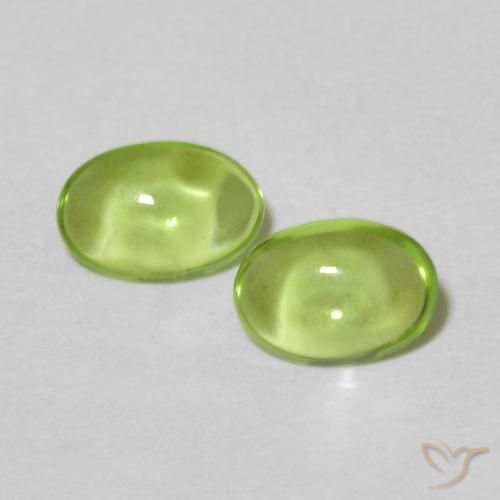 0.83ctw Natürlicher Mittelgrün Peridot, Oval, Transparent