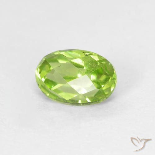 9,17 ctw natürlicher Leichtes lebendiges Grün Peridot, Oval, VVS-VS
