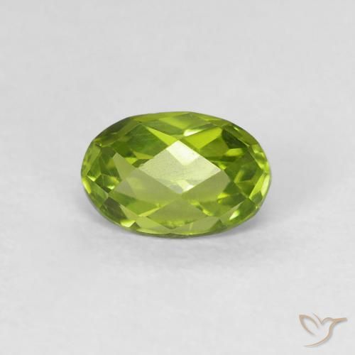 0.68ct Natürlicher Lebendiges grün Peridot, Oval, VVS-VS