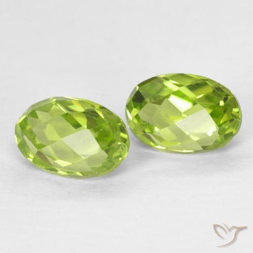 1.32ctw Natürlicher gelblich-grün Peridot, Oval, VVS-VS
