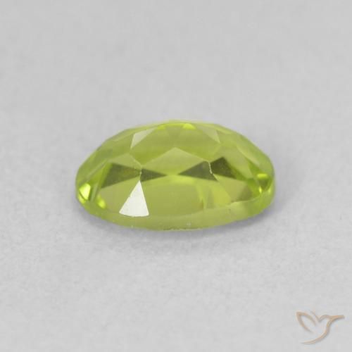 9,17 ctw natürlicher Mittelgrün Peridot, Oval, VS