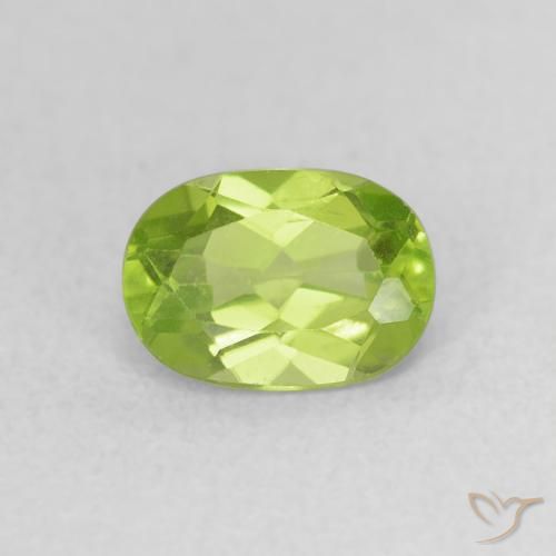 0.96ct Natürlicher Mittelgrün Peridot, Oval, VS
