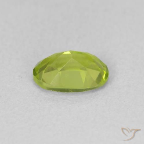 9,17 ctw natürlicher gelblich-grün Peridot, Oval, VVS-VS