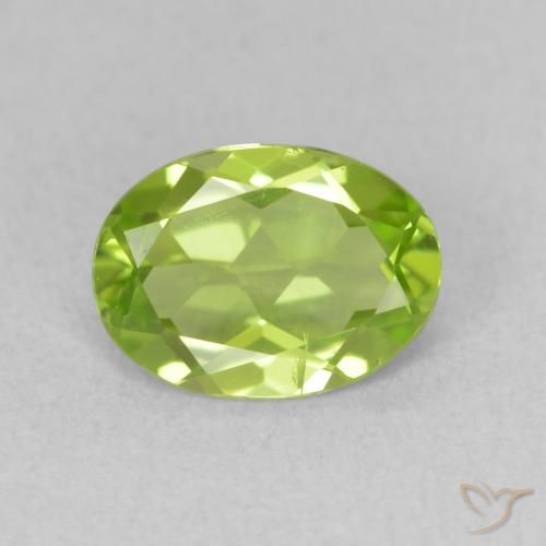 1.09ct Natürlicher Lebendiges grün Peridot, Oval, VS