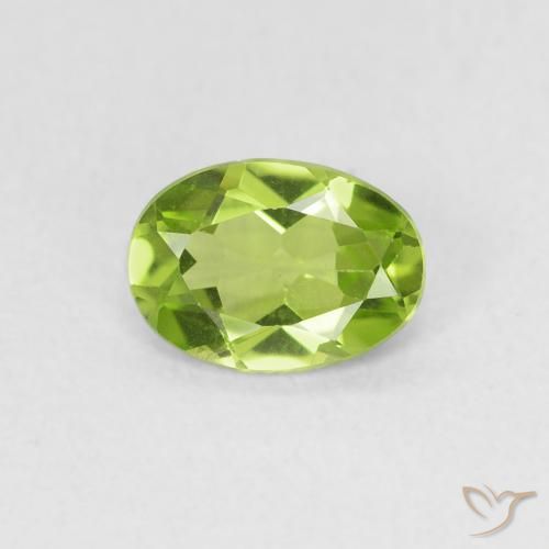 0.73ct Natürlicher Mittelgrün Peridot, Oval, VVS