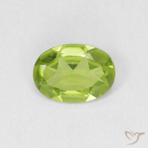 0.71ct Natürlicher Mittelgrün Peridot, Oval, VVS-VS