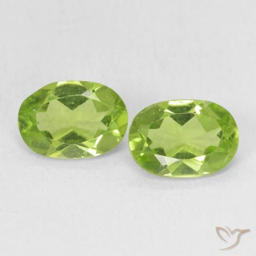 1.62ctw Natürlicher Leichtes lebendiges Grün Peridot, Oval, VVS-VS