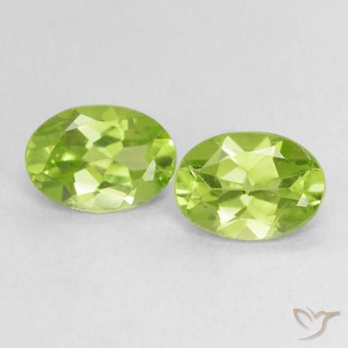 1.56ctw Natürlicher Leichtes lebendiges Grün Peridot, Oval, VVS-VS