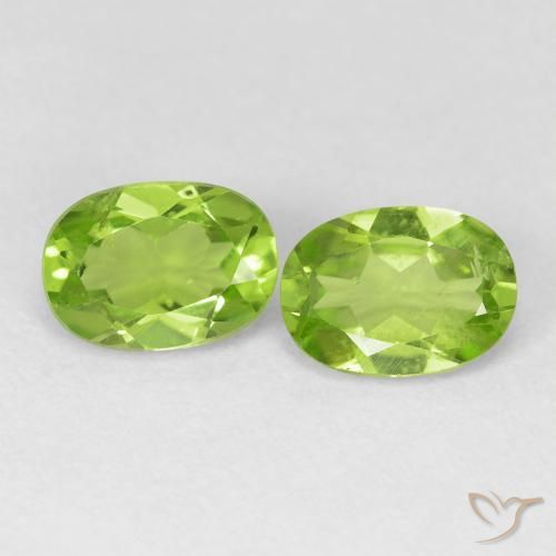 1.84ctw Natürlicher Lebendiges grün Peridot, Oval, VS