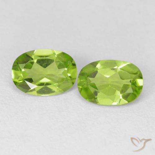 1.66ctw Natürlicher Mittelgrün Peridot, Oval, VVS-VS