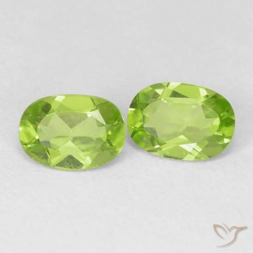 1.61 ct natürliche Lebendiges grün Peridot-Edelsteine, Oval, VVS