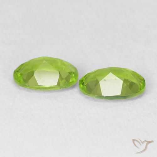1.61 ct natürliche Lebendiges grün Peridot-Edelsteine, Oval, VVS