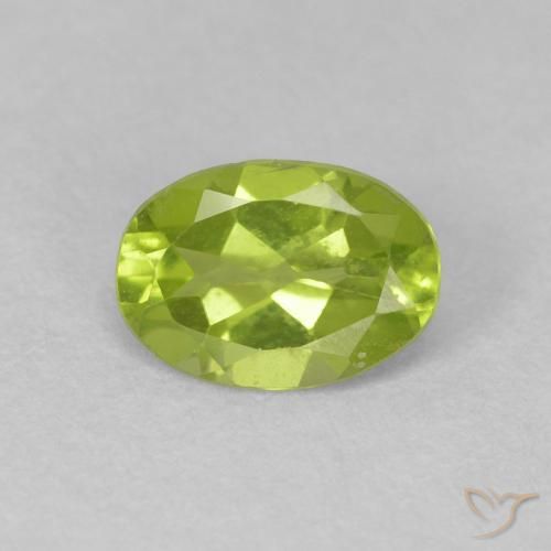0.72ct Natürlicher Mittelgrün Peridot, Oval, VVS
