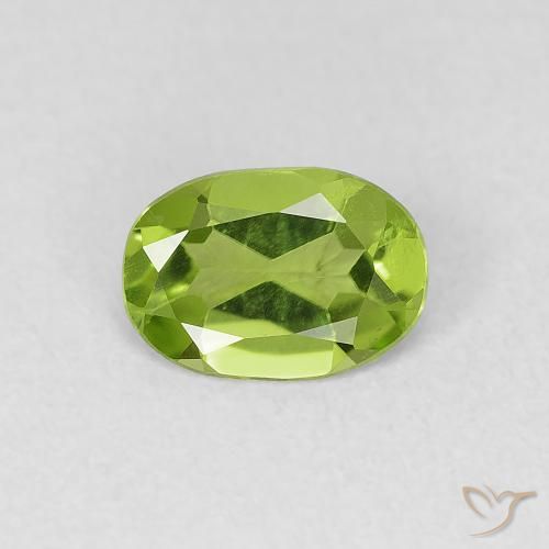 0.70ct Natürlicher Lebendiges grün Peridot, Oval, VVS-VS