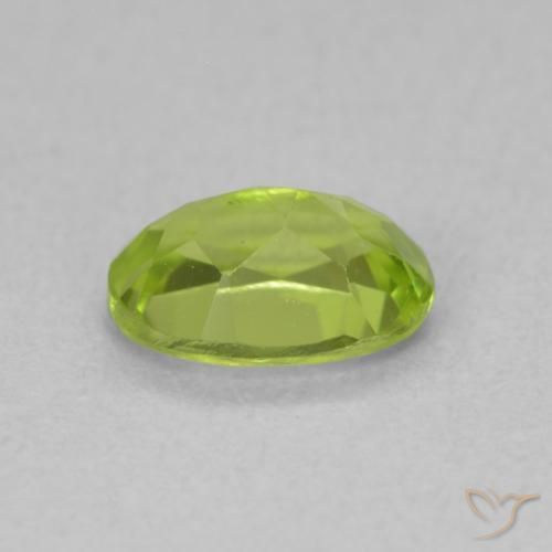 9,17 ctw natürlicher Mittelgrün Peridot, Oval, VS