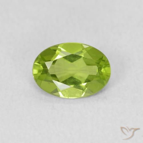 0.74ct Natürlicher Lebendiges grün Peridot, Oval, VS