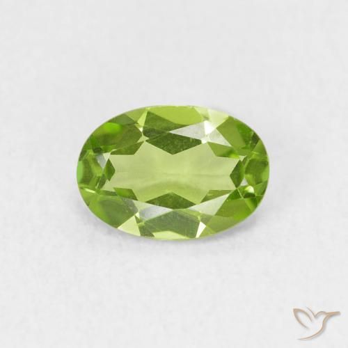 0.76ct Natürlicher Mittelgrün Peridot, Oval, VVS-VS