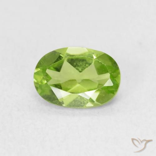 0.90ct Natürlicher Mittelgrün Peridot, Oval, VVS-VS