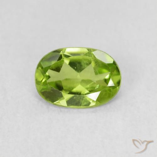0.76ct Natürlicher Mittelgrün Peridot, Oval, VS