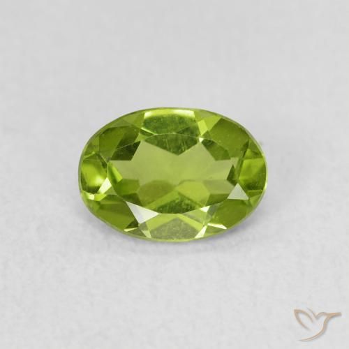 0.74ct Natürlicher Lebendiges grün Peridot, Oval, VS