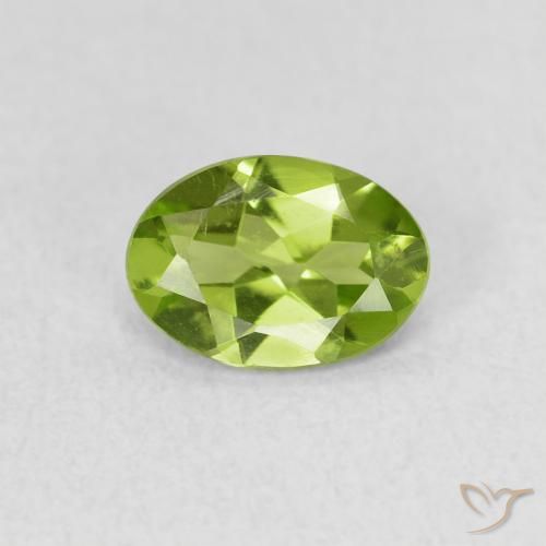 0.74ct Natürlicher Lebendiges grün Peridot, Oval, VS
