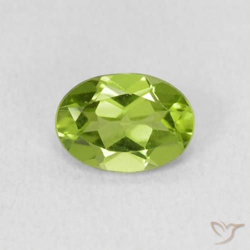 0.86ct Natürlicher Mittelgrün Peridot, Oval, VS