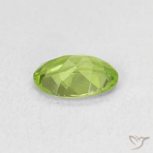 9,17 ctw natürlicher Mittelgrün Peridot, Oval, VS