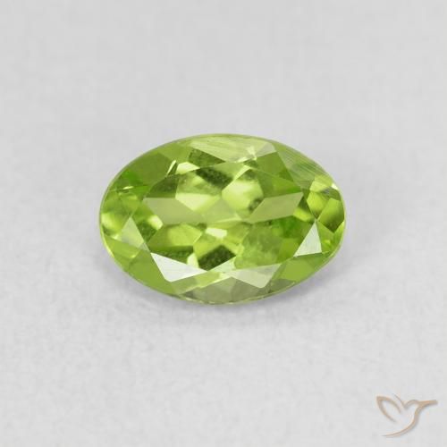 0.73ct Natürlicher Lebendiges grün Peridot, Oval, VS