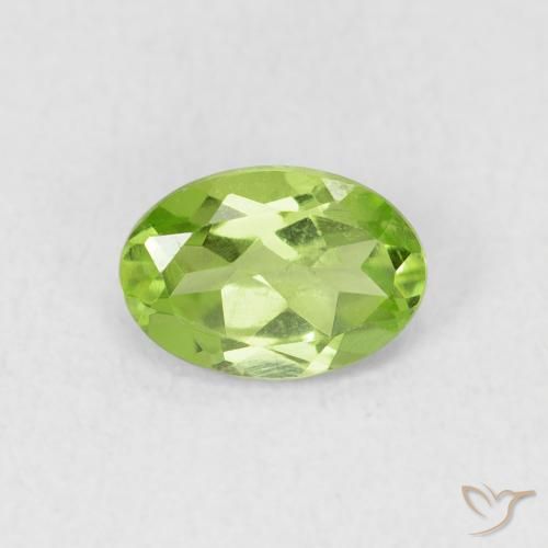 0.84ct Natürlicher Lebendiges grün Peridot, Oval, VS