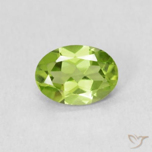 0.81ct Natürlicher gelblich-grün Peridot, Oval, VS