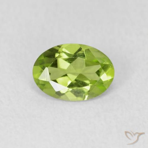 0.73ct Natürlicher gelblich-grün Peridot, Oval, VVS-VS