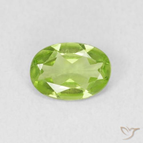 0.76ct Natürlicher Leichtes lebendiges Grün Peridot, Oval, VVS-VS