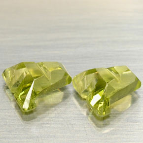  ct natürliche grüner Peridot-Edelsteine, Fantasieschliff, VS