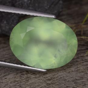 8,65 ctw natürlicher grüner Prehnit, Oval Schliff, Lichtdurchlässig