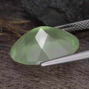 8,65 ctw natürlicher grüner Prehnit, Oval Schliff, Lichtdurchlässig