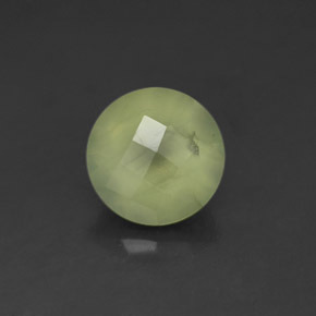 1,94 ctw natürlicher grüner Prehnit, Rundschliff, Transparent